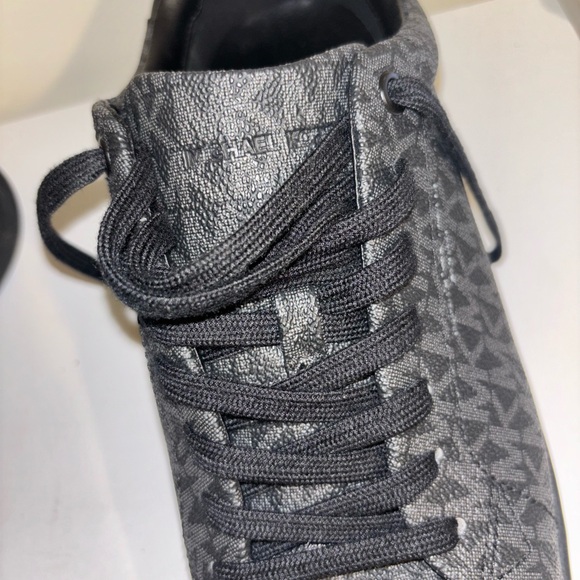 Michael Kors Black Patterned Men's Shoes - Picture 2 of 4